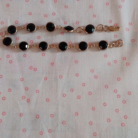 Bezel Set Gold Open Back Black Faceted Crystal Necklace and Bracelet Set - Picture 5 of 9